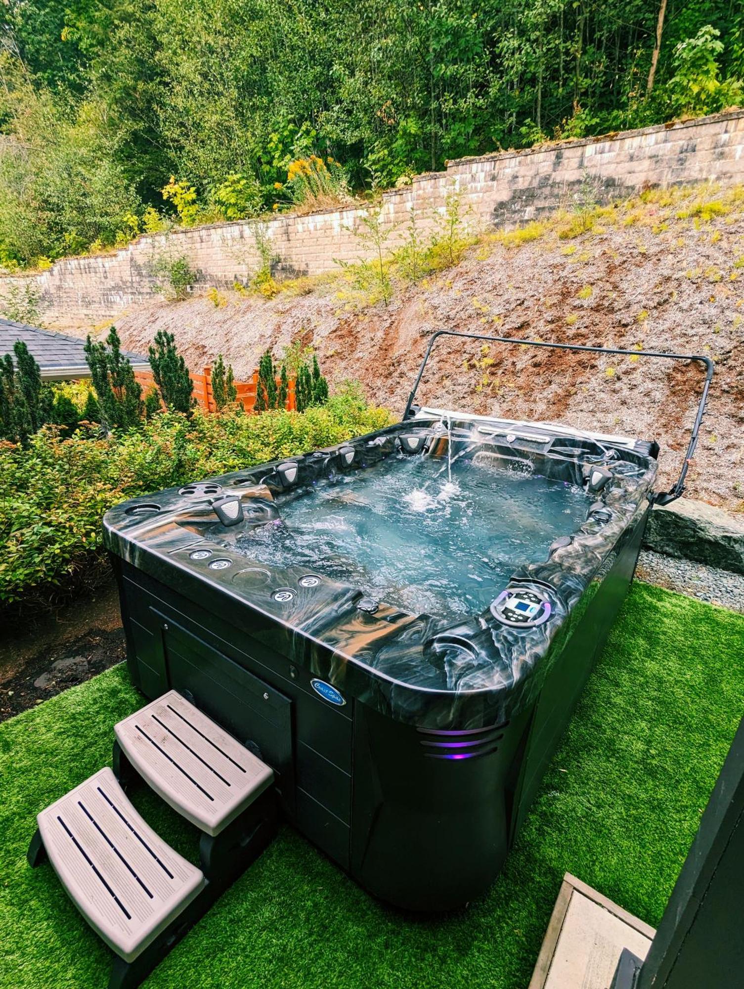 Вилла Mountain Retreat With Views, Hot Tub, Games & Ac Чилливак Экстерьер фото