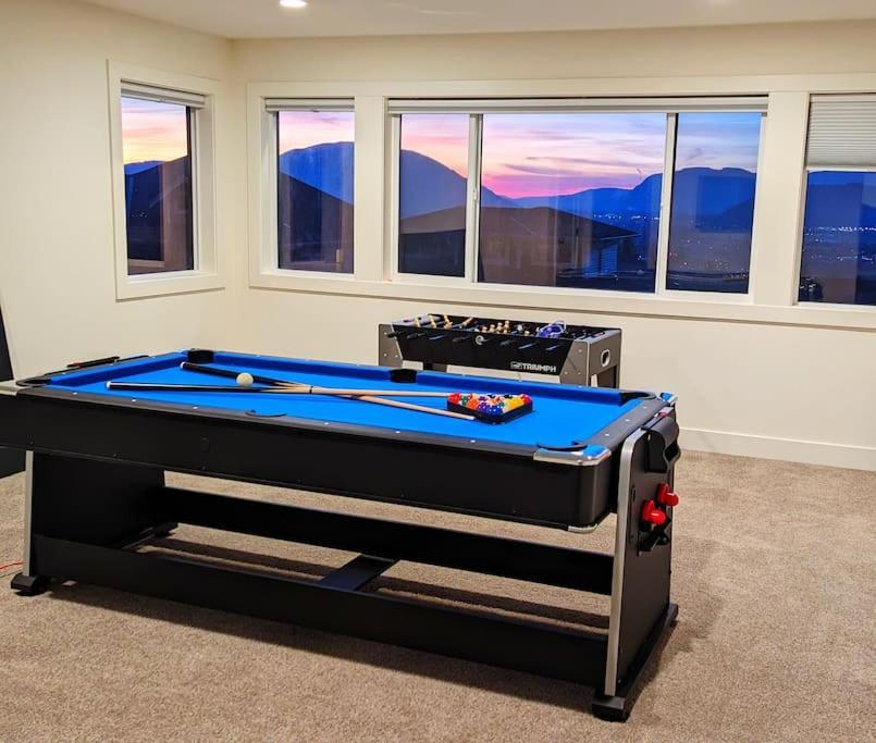 Вилла Mountain Retreat With Views, Hot Tub, Games & Ac Чилливак Экстерьер фото